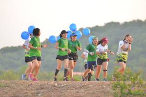 BIB: 1670, 999
                            <button type="button" onclick="openModal(3726620)" class="btn btn-primary btn-sm float-right btn-popup" data-toggle="modal" data-target=".modal-high-quality">
                        <i class="fas fa-shopping-cart"></i> Add to Cart
                    </button>
                                            <button type="button" onclick="isThisMe(3726620, true)" class="btn btn-success btn-sm float-right btn-popup btn-isme hidden" data-toggle="tooltip" data-placement="bottom" title="นี่คือรูปของคุณใช่ไหม คลิกที่นี่เพื่อเอาเข้าอัลบั้ม">
                        <i class="fas fa-plus"></i> Add to album
                    </button>
                    <button type="button" onclick="isThisMe(3726620, false)" class="btn btn-warning btn-sm float-right btn-popup btn-isnotme hidden">
                        <i class="fas fa-ban"></i> Remove from album
                    </button>