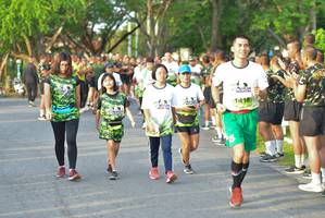 BIB: 1410
                            <button type="button" onclick="openModal(3726998)" class="btn btn-primary btn-sm float-right btn-popup" data-toggle="modal" data-target=".modal-high-quality">
                        <i class="fas fa-shopping-cart"></i> Add to Cart
                    </button>
                                            <button type="button" onclick="isThisMe(3726998, true)" class="btn btn-success btn-sm float-right btn-popup btn-isme hidden" data-toggle="tooltip" data-placement="bottom" title="นี่คือรูปของคุณใช่ไหม คลิกที่นี่เพื่อเอาเข้าอัลบั้ม">
                        <i class="fas fa-plus"></i> Add to album
                    </button>
                    <button type="button" onclick="isThisMe(3726998, false)" class="btn btn-warning btn-sm float-right btn-popup btn-isnotme hidden">
                        <i class="fas fa-ban"></i> Remove from album
                    </button>