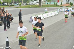 BIB: 1967, 2116
                            <button type="button" onclick="openModal(3727601)" class="btn btn-primary btn-sm float-right btn-popup" data-toggle="modal" data-target=".modal-high-quality">
                        <i class="fas fa-shopping-cart"></i> Add to Cart
                    </button>
                                            <button type="button" onclick="isThisMe(3727601, true)" class="btn btn-success btn-sm float-right btn-popup btn-isme hidden" data-toggle="tooltip" data-placement="bottom" title="นี่คือรูปของคุณใช่ไหม คลิกที่นี่เพื่อเอาเข้าอัลบั้ม">
                        <i class="fas fa-plus"></i> Add to album
                    </button>
                    <button type="button" onclick="isThisMe(3727601, false)" class="btn btn-warning btn-sm float-right btn-popup btn-isnotme hidden">
                        <i class="fas fa-ban"></i> Remove from album
                    </button>