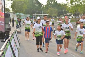 BIB: 1009, 1008, 1198
                            <button type="button" onclick="openModal(3727395)" class="btn btn-primary btn-sm float-right btn-popup" data-toggle="modal" data-target=".modal-high-quality">
                        <i class="fas fa-shopping-cart"></i> Add to Cart
                    </button>
                                            <button type="button" onclick="isThisMe(3727395, true)" class="btn btn-success btn-sm float-right btn-popup btn-isme hidden" data-toggle="tooltip" data-placement="bottom" title="นี่คือรูปของคุณใช่ไหม คลิกที่นี่เพื่อเอาเข้าอัลบั้ม">
                        <i class="fas fa-plus"></i> Add to album
                    </button>
                    <button type="button" onclick="isThisMe(3727395, false)" class="btn btn-warning btn-sm float-right btn-popup btn-isnotme hidden">
                        <i class="fas fa-ban"></i> Remove from album
                    </button>