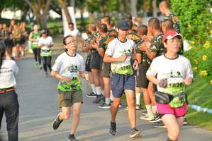 BIB: 1820
                            <button type="button" onclick="openModal(3727198)" class="btn btn-primary btn-sm float-right btn-popup" data-toggle="modal" data-target=".modal-high-quality">
                        <i class="fas fa-shopping-cart"></i> Add to Cart
                    </button>
                                            <button type="button" onclick="isThisMe(3727198, true)" class="btn btn-success btn-sm float-right btn-popup btn-isme hidden" data-toggle="tooltip" data-placement="bottom" title="นี่คือรูปของคุณใช่ไหม คลิกที่นี่เพื่อเอาเข้าอัลบั้ม">
                        <i class="fas fa-plus"></i> Add to album
                    </button>
                    <button type="button" onclick="isThisMe(3727198, false)" class="btn btn-warning btn-sm float-right btn-popup btn-isnotme hidden">
                        <i class="fas fa-ban"></i> Remove from album
                    </button>