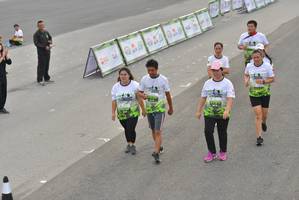 BIB: 839, 101
                            <button type="button" onclick="openModal(3727403)" class="btn btn-primary btn-sm float-right btn-popup" data-toggle="modal" data-target=".modal-high-quality">
                        <i class="fas fa-shopping-cart"></i> Add to Cart
                    </button>
                                            <button type="button" onclick="isThisMe(3727403, true)" class="btn btn-success btn-sm float-right btn-popup btn-isme hidden" data-toggle="tooltip" data-placement="bottom" title="นี่คือรูปของคุณใช่ไหม คลิกที่นี่เพื่อเอาเข้าอัลบั้ม">
                        <i class="fas fa-plus"></i> Add to album
                    </button>
                    <button type="button" onclick="isThisMe(3727403, false)" class="btn btn-warning btn-sm float-right btn-popup btn-isnotme hidden">
                        <i class="fas fa-ban"></i> Remove from album
                    </button>