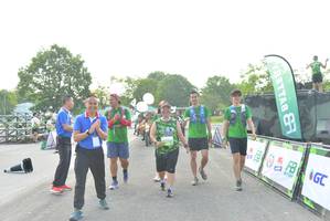 BIB: 2761, 999
                            <button type="button" onclick="openModal(3727976)" class="btn btn-primary btn-sm float-right btn-popup" data-toggle="modal" data-target=".modal-high-quality">
                        <i class="fas fa-shopping-cart"></i> Add to Cart
                    </button>
                                            <button type="button" onclick="isThisMe(3727976, true)" class="btn btn-success btn-sm float-right btn-popup btn-isme hidden" data-toggle="tooltip" data-placement="bottom" title="นี่คือรูปของคุณใช่ไหม คลิกที่นี่เพื่อเอาเข้าอัลบั้ม">
                        <i class="fas fa-plus"></i> Add to album
                    </button>
                    <button type="button" onclick="isThisMe(3727976, false)" class="btn btn-warning btn-sm float-right btn-popup btn-isnotme hidden">
                        <i class="fas fa-ban"></i> Remove from album
                    </button>