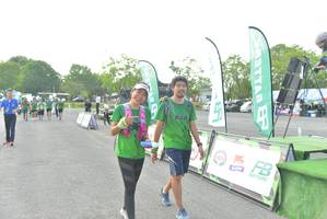 BIB: 999
                            <button type="button" onclick="openModal(3727970)" class="btn btn-primary btn-sm float-right btn-popup" data-toggle="modal" data-target=".modal-high-quality">
                        <i class="fas fa-shopping-cart"></i> Add to Cart
                    </button>
                                            <button type="button" onclick="isThisMe(3727970, true)" class="btn btn-success btn-sm float-right btn-popup btn-isme hidden" data-toggle="tooltip" data-placement="bottom" title="นี่คือรูปของคุณใช่ไหม คลิกที่นี่เพื่อเอาเข้าอัลบั้ม">
                        <i class="fas fa-plus"></i> Add to album
                    </button>
                    <button type="button" onclick="isThisMe(3727970, false)" class="btn btn-warning btn-sm float-right btn-popup btn-isnotme hidden">
                        <i class="fas fa-ban"></i> Remove from album
                    </button>