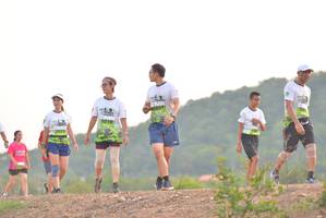 BIB: 2010, 2071
                            <button type="button" onclick="openModal(3726054)" class="btn btn-primary btn-sm float-right btn-popup" data-toggle="modal" data-target=".modal-high-quality">
                        <i class="fas fa-shopping-cart"></i> Add to Cart
                    </button>
                                            <button type="button" onclick="isThisMe(3726054, true)" class="btn btn-success btn-sm float-right btn-popup btn-isme hidden" data-toggle="tooltip" data-placement="bottom" title="นี่คือรูปของคุณใช่ไหม คลิกที่นี่เพื่อเอาเข้าอัลบั้ม">
                        <i class="fas fa-plus"></i> Add to album
                    </button>
                    <button type="button" onclick="isThisMe(3726054, false)" class="btn btn-warning btn-sm float-right btn-popup btn-isnotme hidden">
                        <i class="fas fa-ban"></i> Remove from album
                    </button>