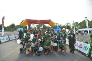 BIB: 999
                            <button type="button" onclick="openModal(3727998)" class="btn btn-primary btn-sm float-right btn-popup" data-toggle="modal" data-target=".modal-high-quality">
                        <i class="fas fa-shopping-cart"></i> Add to Cart
                    </button>
                                            <button type="button" onclick="isThisMe(3727998, true)" class="btn btn-success btn-sm float-right btn-popup btn-isme hidden" data-toggle="tooltip" data-placement="bottom" title="นี่คือรูปของคุณใช่ไหม คลิกที่นี่เพื่อเอาเข้าอัลบั้ม">
                        <i class="fas fa-plus"></i> Add to album
                    </button>
                    <button type="button" onclick="isThisMe(3727998, false)" class="btn btn-warning btn-sm float-right btn-popup btn-isnotme hidden">
                        <i class="fas fa-ban"></i> Remove from album
                    </button>