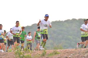 BIB: 2103
                            <button type="button" onclick="openModal(3725897)" class="btn btn-primary btn-sm float-right btn-popup" data-toggle="modal" data-target=".modal-high-quality">
                        <i class="fas fa-shopping-cart"></i> Add to Cart
                    </button>
                                            <button type="button" onclick="isThisMe(3725897, true)" class="btn btn-success btn-sm float-right btn-popup btn-isme hidden" data-toggle="tooltip" data-placement="bottom" title="นี่คือรูปของคุณใช่ไหม คลิกที่นี่เพื่อเอาเข้าอัลบั้ม">
                        <i class="fas fa-plus"></i> Add to album
                    </button>
                    <button type="button" onclick="isThisMe(3725897, false)" class="btn btn-warning btn-sm float-right btn-popup btn-isnotme hidden">
                        <i class="fas fa-ban"></i> Remove from album
                    </button>