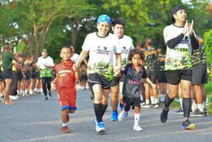 BIB: 107
                            <button type="button" onclick="openModal(3726952)" class="btn btn-primary btn-sm float-right btn-popup" data-toggle="modal" data-target=".modal-high-quality">
                        <i class="fas fa-shopping-cart"></i> Add to Cart
                    </button>
                                            <button type="button" onclick="isThisMe(3726952, true)" class="btn btn-success btn-sm float-right btn-popup btn-isme hidden" data-toggle="tooltip" data-placement="bottom" title="นี่คือรูปของคุณใช่ไหม คลิกที่นี่เพื่อเอาเข้าอัลบั้ม">
                        <i class="fas fa-plus"></i> Add to album
                    </button>
                    <button type="button" onclick="isThisMe(3726952, false)" class="btn btn-warning btn-sm float-right btn-popup btn-isnotme hidden">
                        <i class="fas fa-ban"></i> Remove from album
                    </button>