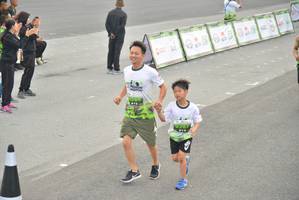 BIB: 
                            <button type="button" onclick="openModal(3727575)" class="btn btn-primary btn-sm float-right btn-popup" data-toggle="modal" data-target=".modal-high-quality">
                        <i class="fas fa-shopping-cart"></i> Add to Cart
                    </button>
                                            <button type="button" onclick="isThisMe(3727575, true)" class="btn btn-success btn-sm float-right btn-popup btn-isme hidden" data-toggle="tooltip" data-placement="bottom" title="นี่คือรูปของคุณใช่ไหม คลิกที่นี่เพื่อเอาเข้าอัลบั้ม">
                        <i class="fas fa-plus"></i> Add to album
                    </button>
                    <button type="button" onclick="isThisMe(3727575, false)" class="btn btn-warning btn-sm float-right btn-popup btn-isnotme hidden">
                        <i class="fas fa-ban"></i> Remove from album
                    </button>