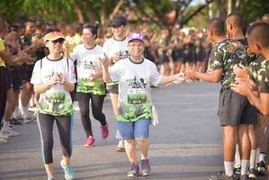 BIB: 470
                            <button type="button" onclick="openModal(3750619)" class="btn btn-primary btn-sm float-right btn-popup" data-toggle="modal" data-target=".modal-high-quality">
                        <i class="fas fa-shopping-cart"></i> Add to Cart
                    </button>
                                            <button type="button" onclick="isThisMe(3750619, true)" class="btn btn-success btn-sm float-right btn-popup btn-isme hidden" data-toggle="tooltip" data-placement="bottom" title="นี่คือรูปของคุณใช่ไหม คลิกที่นี่เพื่อเอาเข้าอัลบั้ม">
                        <i class="fas fa-plus"></i> Add to album
                    </button>
                    <button type="button" onclick="isThisMe(3750619, false)" class="btn btn-warning btn-sm float-right btn-popup btn-isnotme hidden">
                        <i class="fas fa-ban"></i> Remove from album
                    </button>