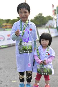 BIB: 880, 881
                            <button type="button" onclick="openModal(3719325)" class="btn btn-primary btn-sm float-right btn-popup" data-toggle="modal" data-target=".modal-high-quality">
                        <i class="fas fa-shopping-cart"></i> Add to Cart
                    </button>
                                            <button type="button" onclick="isThisMe(3719325, true)" class="btn btn-success btn-sm float-right btn-popup btn-isme hidden" data-toggle="tooltip" data-placement="bottom" title="นี่คือรูปของคุณใช่ไหม คลิกที่นี่เพื่อเอาเข้าอัลบั้ม">
                        <i class="fas fa-plus"></i> Add to album
                    </button>
                    <button type="button" onclick="isThisMe(3719325, false)" class="btn btn-warning btn-sm float-right btn-popup btn-isnotme hidden">
                        <i class="fas fa-ban"></i> Remove from album
                    </button>