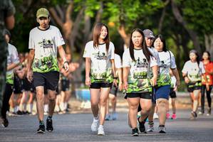 BIB: 373, 374, 334
                            <button type="button" onclick="openModal(3749877)" class="btn btn-primary btn-sm float-right btn-popup" data-toggle="modal" data-target=".modal-high-quality">
                        <i class="fas fa-shopping-cart"></i> Add to Cart
                    </button>
                                            <button type="button" onclick="isThisMe(3749877, true)" class="btn btn-success btn-sm float-right btn-popup btn-isme hidden" data-toggle="tooltip" data-placement="bottom" title="นี่คือรูปของคุณใช่ไหม คลิกที่นี่เพื่อเอาเข้าอัลบั้ม">
                        <i class="fas fa-plus"></i> Add to album
                    </button>
                    <button type="button" onclick="isThisMe(3749877, false)" class="btn btn-warning btn-sm float-right btn-popup btn-isnotme hidden">
                        <i class="fas fa-ban"></i> Remove from album
                    </button>