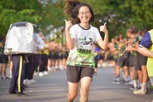 BIB: 2028
                            <button type="button" onclick="openModal(3750737)" class="btn btn-primary btn-sm float-right btn-popup" data-toggle="modal" data-target=".modal-high-quality">
                        <i class="fas fa-shopping-cart"></i> Add to Cart
                    </button>
                                            <button type="button" onclick="isThisMe(3750737, true)" class="btn btn-success btn-sm float-right btn-popup btn-isme hidden" data-toggle="tooltip" data-placement="bottom" title="นี่คือรูปของคุณใช่ไหม คลิกที่นี่เพื่อเอาเข้าอัลบั้ม">
                        <i class="fas fa-plus"></i> Add to album
                    </button>
                    <button type="button" onclick="isThisMe(3750737, false)" class="btn btn-warning btn-sm float-right btn-popup btn-isnotme hidden">
                        <i class="fas fa-ban"></i> Remove from album
                    </button>