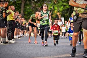 BIB: 2630
                            <button type="button" onclick="openModal(3749378)" class="btn btn-primary btn-sm float-right btn-popup" data-toggle="modal" data-target=".modal-high-quality">
                        <i class="fas fa-shopping-cart"></i> Add to Cart
                    </button>
                                            <button type="button" onclick="isThisMe(3749378, true)" class="btn btn-success btn-sm float-right btn-popup btn-isme hidden" data-toggle="tooltip" data-placement="bottom" title="นี่คือรูปของคุณใช่ไหม คลิกที่นี่เพื่อเอาเข้าอัลบั้ม">
                        <i class="fas fa-plus"></i> Add to album
                    </button>
                    <button type="button" onclick="isThisMe(3749378, false)" class="btn btn-warning btn-sm float-right btn-popup btn-isnotme hidden">
                        <i class="fas fa-ban"></i> Remove from album
                    </button>