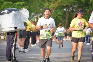 BIB: 2157
                            <button type="button" onclick="openModal(3750300)" class="btn btn-primary btn-sm float-right btn-popup" data-toggle="modal" data-target=".modal-high-quality">
                        <i class="fas fa-shopping-cart"></i> Add to Cart
                    </button>
                                            <button type="button" onclick="isThisMe(3750300, true)" class="btn btn-success btn-sm float-right btn-popup btn-isme hidden" data-toggle="tooltip" data-placement="bottom" title="นี่คือรูปของคุณใช่ไหม คลิกที่นี่เพื่อเอาเข้าอัลบั้ม">
                        <i class="fas fa-plus"></i> Add to album
                    </button>
                    <button type="button" onclick="isThisMe(3750300, false)" class="btn btn-warning btn-sm float-right btn-popup btn-isnotme hidden">
                        <i class="fas fa-ban"></i> Remove from album
                    </button>