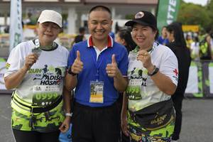 BIB: 0999
                            <button type="button" onclick="openModal(3719262)" class="btn btn-primary btn-sm float-right btn-popup" data-toggle="modal" data-target=".modal-high-quality">
                        <i class="fas fa-shopping-cart"></i> Add to Cart
                    </button>
                                            <button type="button" onclick="isThisMe(3719262, true)" class="btn btn-success btn-sm float-right btn-popup btn-isme hidden" data-toggle="tooltip" data-placement="bottom" title="นี่คือรูปของคุณใช่ไหม คลิกที่นี่เพื่อเอาเข้าอัลบั้ม">
                        <i class="fas fa-plus"></i> Add to album
                    </button>
                    <button type="button" onclick="isThisMe(3719262, false)" class="btn btn-warning btn-sm float-right btn-popup btn-isnotme hidden">
                        <i class="fas fa-ban"></i> Remove from album
                    </button>