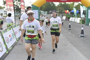 BIB: 444
                            <button type="button" onclick="openModal(3719277)" class="btn btn-primary btn-sm float-right btn-popup" data-toggle="modal" data-target=".modal-high-quality">
                        <i class="fas fa-shopping-cart"></i> Add to Cart
                    </button>
                                            <button type="button" onclick="isThisMe(3719277, true)" class="btn btn-success btn-sm float-right btn-popup btn-isme hidden" data-toggle="tooltip" data-placement="bottom" title="นี่คือรูปของคุณใช่ไหม คลิกที่นี่เพื่อเอาเข้าอัลบั้ม">
                        <i class="fas fa-plus"></i> Add to album
                    </button>
                    <button type="button" onclick="isThisMe(3719277, false)" class="btn btn-warning btn-sm float-right btn-popup btn-isnotme hidden">
                        <i class="fas fa-ban"></i> Remove from album
                    </button>