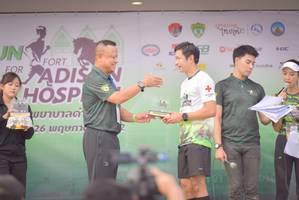 BIB: 
                            <button type="button" onclick="openModal(3751329)" class="btn btn-primary btn-sm float-right btn-popup" data-toggle="modal" data-target=".modal-high-quality">
                        <i class="fas fa-shopping-cart"></i> Add to Cart
                    </button>
                                            <button type="button" onclick="isThisMe(3751329, true)" class="btn btn-success btn-sm float-right btn-popup btn-isme hidden" data-toggle="tooltip" data-placement="bottom" title="นี่คือรูปของคุณใช่ไหม คลิกที่นี่เพื่อเอาเข้าอัลบั้ม">
                        <i class="fas fa-plus"></i> Add to album
                    </button>
                    <button type="button" onclick="isThisMe(3751329, false)" class="btn btn-warning btn-sm float-right btn-popup btn-isnotme hidden">
                        <i class="fas fa-ban"></i> Remove from album
                    </button>