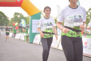 BIB: 1882
                            <button type="button" onclick="openModal(3751041)" class="btn btn-primary btn-sm float-right btn-popup" data-toggle="modal" data-target=".modal-high-quality">
                        <i class="fas fa-shopping-cart"></i> Add to Cart
                    </button>
                                            <button type="button" onclick="isThisMe(3751041, true)" class="btn btn-success btn-sm float-right btn-popup btn-isme hidden" data-toggle="tooltip" data-placement="bottom" title="นี่คือรูปของคุณใช่ไหม คลิกที่นี่เพื่อเอาเข้าอัลบั้ม">
                        <i class="fas fa-plus"></i> Add to album
                    </button>
                    <button type="button" onclick="isThisMe(3751041, false)" class="btn btn-warning btn-sm float-right btn-popup btn-isnotme hidden">
                        <i class="fas fa-ban"></i> Remove from album
                    </button>