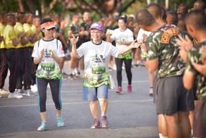 BIB: 469, 470
                            <button type="button" onclick="openModal(3750598)" class="btn btn-primary btn-sm float-right btn-popup" data-toggle="modal" data-target=".modal-high-quality">
                        <i class="fas fa-shopping-cart"></i> Add to Cart
                    </button>
                                            <button type="button" onclick="isThisMe(3750598, true)" class="btn btn-success btn-sm float-right btn-popup btn-isme hidden" data-toggle="tooltip" data-placement="bottom" title="นี่คือรูปของคุณใช่ไหม คลิกที่นี่เพื่อเอาเข้าอัลบั้ม">
                        <i class="fas fa-plus"></i> Add to album
                    </button>
                    <button type="button" onclick="isThisMe(3750598, false)" class="btn btn-warning btn-sm float-right btn-popup btn-isnotme hidden">
                        <i class="fas fa-ban"></i> Remove from album
                    </button>