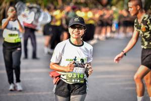 BIB: 314
                            <button type="button" onclick="openModal(3749985)" class="btn btn-primary btn-sm float-right btn-popup" data-toggle="modal" data-target=".modal-high-quality">
                        <i class="fas fa-shopping-cart"></i> Add to Cart
                    </button>
                                            <button type="button" onclick="isThisMe(3749985, true)" class="btn btn-success btn-sm float-right btn-popup btn-isme hidden" data-toggle="tooltip" data-placement="bottom" title="นี่คือรูปของคุณใช่ไหม คลิกที่นี่เพื่อเอาเข้าอัลบั้ม">
                        <i class="fas fa-plus"></i> Add to album
                    </button>
                    <button type="button" onclick="isThisMe(3749985, false)" class="btn btn-warning btn-sm float-right btn-popup btn-isnotme hidden">
                        <i class="fas fa-ban"></i> Remove from album
                    </button>