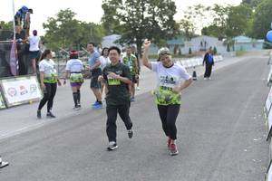 BIB: 2911, 2912
                            <button type="button" onclick="openModal(3719354)" class="btn btn-primary btn-sm float-right btn-popup" data-toggle="modal" data-target=".modal-high-quality">
                        <i class="fas fa-shopping-cart"></i> Add to Cart
                    </button>
                                            <button type="button" onclick="isThisMe(3719354, true)" class="btn btn-success btn-sm float-right btn-popup btn-isme hidden" data-toggle="tooltip" data-placement="bottom" title="นี่คือรูปของคุณใช่ไหม คลิกที่นี่เพื่อเอาเข้าอัลบั้ม">
                        <i class="fas fa-plus"></i> Add to album
                    </button>
                    <button type="button" onclick="isThisMe(3719354, false)" class="btn btn-warning btn-sm float-right btn-popup btn-isnotme hidden">
                        <i class="fas fa-ban"></i> Remove from album
                    </button>