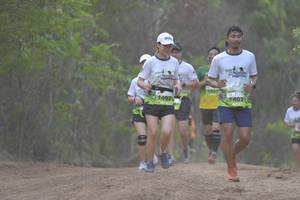 BIB: 1402, 1403
                            <button type="button" onclick="openModal(3719041)" class="btn btn-primary btn-sm float-right btn-popup" data-toggle="modal" data-target=".modal-high-quality">
                        <i class="fas fa-shopping-cart"></i> Add to Cart
                    </button>
                                            <button type="button" onclick="isThisMe(3719041, true)" class="btn btn-success btn-sm float-right btn-popup btn-isme hidden" data-toggle="tooltip" data-placement="bottom" title="นี่คือรูปของคุณใช่ไหม คลิกที่นี่เพื่อเอาเข้าอัลบั้ม">
                        <i class="fas fa-plus"></i> Add to album
                    </button>
                    <button type="button" onclick="isThisMe(3719041, false)" class="btn btn-warning btn-sm float-right btn-popup btn-isnotme hidden">
                        <i class="fas fa-ban"></i> Remove from album
                    </button>