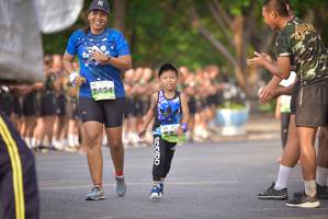 BIB: 2454
                            <button type="button" onclick="openModal(3750531)" class="btn btn-primary btn-sm float-right btn-popup" data-toggle="modal" data-target=".modal-high-quality">
                        <i class="fas fa-shopping-cart"></i> Add to Cart
                    </button>
                                            <button type="button" onclick="isThisMe(3750531, true)" class="btn btn-success btn-sm float-right btn-popup btn-isme hidden" data-toggle="tooltip" data-placement="bottom" title="นี่คือรูปของคุณใช่ไหม คลิกที่นี่เพื่อเอาเข้าอัลบั้ม">
                        <i class="fas fa-plus"></i> Add to album
                    </button>
                    <button type="button" onclick="isThisMe(3750531, false)" class="btn btn-warning btn-sm float-right btn-popup btn-isnotme hidden">
                        <i class="fas fa-ban"></i> Remove from album
                    </button>