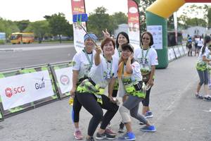 BIB: 1195
                            <button type="button" onclick="openModal(3719337)" class="btn btn-primary btn-sm float-right btn-popup" data-toggle="modal" data-target=".modal-high-quality">
                        <i class="fas fa-shopping-cart"></i> Add to Cart
                    </button>
                                            <button type="button" onclick="isThisMe(3719337, true)" class="btn btn-success btn-sm float-right btn-popup btn-isme hidden" data-toggle="tooltip" data-placement="bottom" title="นี่คือรูปของคุณใช่ไหม คลิกที่นี่เพื่อเอาเข้าอัลบั้ม">
                        <i class="fas fa-plus"></i> Add to album
                    </button>
                    <button type="button" onclick="isThisMe(3719337, false)" class="btn btn-warning btn-sm float-right btn-popup btn-isnotme hidden">
                        <i class="fas fa-ban"></i> Remove from album
                    </button>