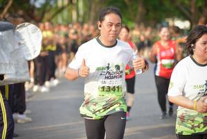 BIB: 1341
                            <button type="button" onclick="openModal(3750686)" class="btn btn-primary btn-sm float-right btn-popup" data-toggle="modal" data-target=".modal-high-quality">
                        <i class="fas fa-shopping-cart"></i> Add to Cart
                    </button>
                                            <button type="button" onclick="isThisMe(3750686, true)" class="btn btn-success btn-sm float-right btn-popup btn-isme hidden" data-toggle="tooltip" data-placement="bottom" title="นี่คือรูปของคุณใช่ไหม คลิกที่นี่เพื่อเอาเข้าอัลบั้ม">
                        <i class="fas fa-plus"></i> Add to album
                    </button>
                    <button type="button" onclick="isThisMe(3750686, false)" class="btn btn-warning btn-sm float-right btn-popup btn-isnotme hidden">
                        <i class="fas fa-ban"></i> Remove from album
                    </button>