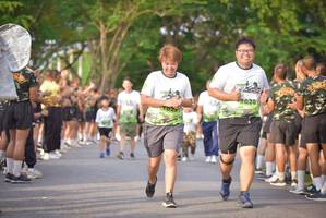 BIB: 1628, 1629
                            <button type="button" onclick="openModal(3750316)" class="btn btn-primary btn-sm float-right btn-popup" data-toggle="modal" data-target=".modal-high-quality">
                        <i class="fas fa-shopping-cart"></i> Add to Cart
                    </button>
                                            <button type="button" onclick="isThisMe(3750316, true)" class="btn btn-success btn-sm float-right btn-popup btn-isme hidden" data-toggle="tooltip" data-placement="bottom" title="นี่คือรูปของคุณใช่ไหม คลิกที่นี่เพื่อเอาเข้าอัลบั้ม">
                        <i class="fas fa-plus"></i> Add to album
                    </button>
                    <button type="button" onclick="isThisMe(3750316, false)" class="btn btn-warning btn-sm float-right btn-popup btn-isnotme hidden">
                        <i class="fas fa-ban"></i> Remove from album
                    </button>