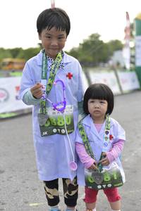 BIB: 880, 881
                            <button type="button" onclick="openModal(3719328)" class="btn btn-primary btn-sm float-right btn-popup" data-toggle="modal" data-target=".modal-high-quality">
                        <i class="fas fa-shopping-cart"></i> Add to Cart
                    </button>
                                            <button type="button" onclick="isThisMe(3719328, true)" class="btn btn-success btn-sm float-right btn-popup btn-isme hidden" data-toggle="tooltip" data-placement="bottom" title="นี่คือรูปของคุณใช่ไหม คลิกที่นี่เพื่อเอาเข้าอัลบั้ม">
                        <i class="fas fa-plus"></i> Add to album
                    </button>
                    <button type="button" onclick="isThisMe(3719328, false)" class="btn btn-warning btn-sm float-right btn-popup btn-isnotme hidden">
                        <i class="fas fa-ban"></i> Remove from album
                    </button>