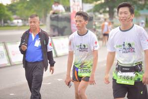 BIB: 2506, 1464
                            <button type="button" onclick="openModal(3751416)" class="btn btn-primary btn-sm float-right btn-popup" data-toggle="modal" data-target=".modal-high-quality">
                        <i class="fas fa-shopping-cart"></i> Add to Cart
                    </button>
                                            <button type="button" onclick="isThisMe(3751416, true)" class="btn btn-success btn-sm float-right btn-popup btn-isme hidden" data-toggle="tooltip" data-placement="bottom" title="นี่คือรูปของคุณใช่ไหม คลิกที่นี่เพื่อเอาเข้าอัลบั้ม">
                        <i class="fas fa-plus"></i> Add to album
                    </button>
                    <button type="button" onclick="isThisMe(3751416, false)" class="btn btn-warning btn-sm float-right btn-popup btn-isnotme hidden">
                        <i class="fas fa-ban"></i> Remove from album
                    </button>