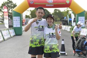 BIB: 
                            <button type="button" onclick="openModal(3719335)" class="btn btn-primary btn-sm float-right btn-popup" data-toggle="modal" data-target=".modal-high-quality">
                        <i class="fas fa-shopping-cart"></i> Add to Cart
                    </button>
                                            <button type="button" onclick="isThisMe(3719335, true)" class="btn btn-success btn-sm float-right btn-popup btn-isme hidden" data-toggle="tooltip" data-placement="bottom" title="นี่คือรูปของคุณใช่ไหม คลิกที่นี่เพื่อเอาเข้าอัลบั้ม">
                        <i class="fas fa-plus"></i> Add to album
                    </button>
                    <button type="button" onclick="isThisMe(3719335, false)" class="btn btn-warning btn-sm float-right btn-popup btn-isnotme hidden">
                        <i class="fas fa-ban"></i> Remove from album
                    </button>