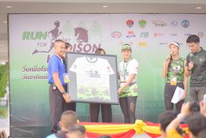 BIB: 
                            <button type="button" onclick="openModal(3751477)" class="btn btn-primary btn-sm float-right btn-popup" data-toggle="modal" data-target=".modal-high-quality">
                        <i class="fas fa-shopping-cart"></i> Add to Cart
                    </button>
                                            <button type="button" onclick="isThisMe(3751477, true)" class="btn btn-success btn-sm float-right btn-popup btn-isme hidden" data-toggle="tooltip" data-placement="bottom" title="นี่คือรูปของคุณใช่ไหม คลิกที่นี่เพื่อเอาเข้าอัลบั้ม">
                        <i class="fas fa-plus"></i> Add to album
                    </button>
                    <button type="button" onclick="isThisMe(3751477, false)" class="btn btn-warning btn-sm float-right btn-popup btn-isnotme hidden">
                        <i class="fas fa-ban"></i> Remove from album
                    </button>