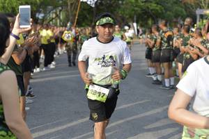 BIB: 1317
                            <button type="button" onclick="openModal(3719235)" class="btn btn-primary btn-sm float-right btn-popup" data-toggle="modal" data-target=".modal-high-quality">
                        <i class="fas fa-shopping-cart"></i> Add to Cart
                    </button>
                                            <button type="button" onclick="isThisMe(3719235, true)" class="btn btn-success btn-sm float-right btn-popup btn-isme hidden" data-toggle="tooltip" data-placement="bottom" title="นี่คือรูปของคุณใช่ไหม คลิกที่นี่เพื่อเอาเข้าอัลบั้ม">
                        <i class="fas fa-plus"></i> Add to album
                    </button>
                    <button type="button" onclick="isThisMe(3719235, false)" class="btn btn-warning btn-sm float-right btn-popup btn-isnotme hidden">
                        <i class="fas fa-ban"></i> Remove from album
                    </button>