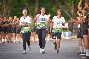 BIB: 2168, 1676
                            <button type="button" onclick="openModal(3750429)" class="btn btn-primary btn-sm float-right btn-popup" data-toggle="modal" data-target=".modal-high-quality">
                        <i class="fas fa-shopping-cart"></i> Add to Cart
                    </button>
                                            <button type="button" onclick="isThisMe(3750429, true)" class="btn btn-success btn-sm float-right btn-popup btn-isme hidden" data-toggle="tooltip" data-placement="bottom" title="นี่คือรูปของคุณใช่ไหม คลิกที่นี่เพื่อเอาเข้าอัลบั้ม">
                        <i class="fas fa-plus"></i> Add to album
                    </button>
                    <button type="button" onclick="isThisMe(3750429, false)" class="btn btn-warning btn-sm float-right btn-popup btn-isnotme hidden">
                        <i class="fas fa-ban"></i> Remove from album
                    </button>