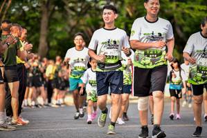 BIB: 1219, 2371
                            <button type="button" onclick="openModal(3749493)" class="btn btn-primary btn-sm float-right btn-popup" data-toggle="modal" data-target=".modal-high-quality">
                        <i class="fas fa-shopping-cart"></i> Add to Cart
                    </button>
                                            <button type="button" onclick="isThisMe(3749493, true)" class="btn btn-success btn-sm float-right btn-popup btn-isme hidden" data-toggle="tooltip" data-placement="bottom" title="นี่คือรูปของคุณใช่ไหม คลิกที่นี่เพื่อเอาเข้าอัลบั้ม">
                        <i class="fas fa-plus"></i> Add to album
                    </button>
                    <button type="button" onclick="isThisMe(3749493, false)" class="btn btn-warning btn-sm float-right btn-popup btn-isnotme hidden">
                        <i class="fas fa-ban"></i> Remove from album
                    </button>