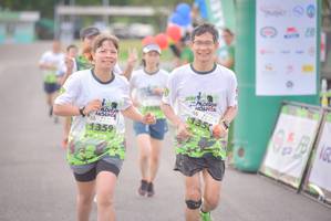 BIB: 359
                            <button type="button" onclick="openModal(3751236)" class="btn btn-primary btn-sm float-right btn-popup" data-toggle="modal" data-target=".modal-high-quality">
                        <i class="fas fa-shopping-cart"></i> Add to Cart
                    </button>
                                            <button type="button" onclick="isThisMe(3751236, true)" class="btn btn-success btn-sm float-right btn-popup btn-isme hidden" data-toggle="tooltip" data-placement="bottom" title="นี่คือรูปของคุณใช่ไหม คลิกที่นี่เพื่อเอาเข้าอัลบั้ม">
                        <i class="fas fa-plus"></i> Add to album
                    </button>
                    <button type="button" onclick="isThisMe(3751236, false)" class="btn btn-warning btn-sm float-right btn-popup btn-isnotme hidden">
                        <i class="fas fa-ban"></i> Remove from album
                    </button>