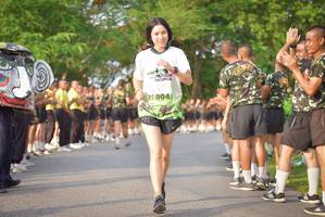 BIB: 1804
                            <button type="button" onclick="openModal(3750665)" class="btn btn-primary btn-sm float-right btn-popup" data-toggle="modal" data-target=".modal-high-quality">
                        <i class="fas fa-shopping-cart"></i> Add to Cart
                    </button>
                                            <button type="button" onclick="isThisMe(3750665, true)" class="btn btn-success btn-sm float-right btn-popup btn-isme hidden" data-toggle="tooltip" data-placement="bottom" title="นี่คือรูปของคุณใช่ไหม คลิกที่นี่เพื่อเอาเข้าอัลบั้ม">
                        <i class="fas fa-plus"></i> Add to album
                    </button>
                    <button type="button" onclick="isThisMe(3750665, false)" class="btn btn-warning btn-sm float-right btn-popup btn-isnotme hidden">
                        <i class="fas fa-ban"></i> Remove from album
                    </button>