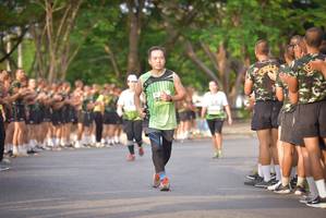 BIB: 2295
                            <button type="button" onclick="openModal(3750387)" class="btn btn-primary btn-sm float-right btn-popup" data-toggle="modal" data-target=".modal-high-quality">
                        <i class="fas fa-shopping-cart"></i> Add to Cart
                    </button>
                                            <button type="button" onclick="isThisMe(3750387, true)" class="btn btn-success btn-sm float-right btn-popup btn-isme hidden" data-toggle="tooltip" data-placement="bottom" title="นี่คือรูปของคุณใช่ไหม คลิกที่นี่เพื่อเอาเข้าอัลบั้ม">
                        <i class="fas fa-plus"></i> Add to album
                    </button>
                    <button type="button" onclick="isThisMe(3750387, false)" class="btn btn-warning btn-sm float-right btn-popup btn-isnotme hidden">
                        <i class="fas fa-ban"></i> Remove from album
                    </button>