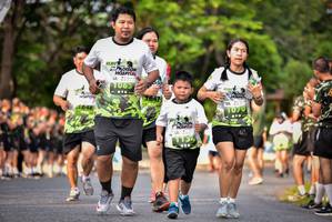 BIB: 1154, 1065, 1070
                            <button type="button" onclick="openModal(3749827)" class="btn btn-primary btn-sm float-right btn-popup" data-toggle="modal" data-target=".modal-high-quality">
                        <i class="fas fa-shopping-cart"></i> Add to Cart
                    </button>
                                            <button type="button" onclick="isThisMe(3749827, true)" class="btn btn-success btn-sm float-right btn-popup btn-isme hidden" data-toggle="tooltip" data-placement="bottom" title="นี่คือรูปของคุณใช่ไหม คลิกที่นี่เพื่อเอาเข้าอัลบั้ม">
                        <i class="fas fa-plus"></i> Add to album
                    </button>
                    <button type="button" onclick="isThisMe(3749827, false)" class="btn btn-warning btn-sm float-right btn-popup btn-isnotme hidden">
                        <i class="fas fa-ban"></i> Remove from album
                    </button>