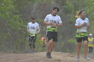 BIB: 2585
                            <button type="button" onclick="openModal(3719055)" class="btn btn-primary btn-sm float-right btn-popup" data-toggle="modal" data-target=".modal-high-quality">
                        <i class="fas fa-shopping-cart"></i> Add to Cart
                    </button>
                                            <button type="button" onclick="isThisMe(3719055, true)" class="btn btn-success btn-sm float-right btn-popup btn-isme hidden" data-toggle="tooltip" data-placement="bottom" title="นี่คือรูปของคุณใช่ไหม คลิกที่นี่เพื่อเอาเข้าอัลบั้ม">
                        <i class="fas fa-plus"></i> Add to album
                    </button>
                    <button type="button" onclick="isThisMe(3719055, false)" class="btn btn-warning btn-sm float-right btn-popup btn-isnotme hidden">
                        <i class="fas fa-ban"></i> Remove from album
                    </button>