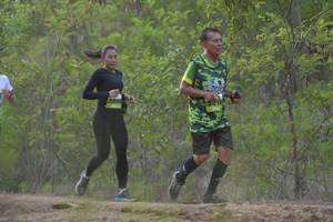 BIB: 1580, 1586
                            <button type="button" onclick="openModal(3718997)" class="btn btn-primary btn-sm float-right btn-popup" data-toggle="modal" data-target=".modal-high-quality">
                        <i class="fas fa-shopping-cart"></i> Add to Cart
                    </button>
                                            <button type="button" onclick="isThisMe(3718997, true)" class="btn btn-success btn-sm float-right btn-popup btn-isme hidden" data-toggle="tooltip" data-placement="bottom" title="นี่คือรูปของคุณใช่ไหม คลิกที่นี่เพื่อเอาเข้าอัลบั้ม">
                        <i class="fas fa-plus"></i> Add to album
                    </button>
                    <button type="button" onclick="isThisMe(3718997, false)" class="btn btn-warning btn-sm float-right btn-popup btn-isnotme hidden">
                        <i class="fas fa-ban"></i> Remove from album
                    </button>