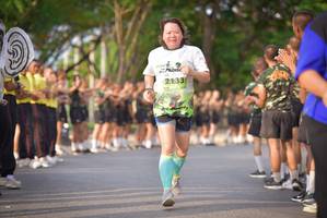 BIB: 2133
                            <button type="button" onclick="openModal(3750751)" class="btn btn-primary btn-sm float-right btn-popup" data-toggle="modal" data-target=".modal-high-quality">
                        <i class="fas fa-shopping-cart"></i> Add to Cart
                    </button>
                                            <button type="button" onclick="isThisMe(3750751, true)" class="btn btn-success btn-sm float-right btn-popup btn-isme hidden" data-toggle="tooltip" data-placement="bottom" title="นี่คือรูปของคุณใช่ไหม คลิกที่นี่เพื่อเอาเข้าอัลบั้ม">
                        <i class="fas fa-plus"></i> Add to album
                    </button>
                    <button type="button" onclick="isThisMe(3750751, false)" class="btn btn-warning btn-sm float-right btn-popup btn-isnotme hidden">
                        <i class="fas fa-ban"></i> Remove from album
                    </button>