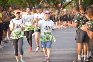 BIB: 1340
                            <button type="button" onclick="openModal(3750624)" class="btn btn-primary btn-sm float-right btn-popup" data-toggle="modal" data-target=".modal-high-quality">
                        <i class="fas fa-shopping-cart"></i> Add to Cart
                    </button>
                                            <button type="button" onclick="isThisMe(3750624, true)" class="btn btn-success btn-sm float-right btn-popup btn-isme hidden" data-toggle="tooltip" data-placement="bottom" title="นี่คือรูปของคุณใช่ไหม คลิกที่นี่เพื่อเอาเข้าอัลบั้ม">
                        <i class="fas fa-plus"></i> Add to album
                    </button>
                    <button type="button" onclick="isThisMe(3750624, false)" class="btn btn-warning btn-sm float-right btn-popup btn-isnotme hidden">
                        <i class="fas fa-ban"></i> Remove from album
                    </button>