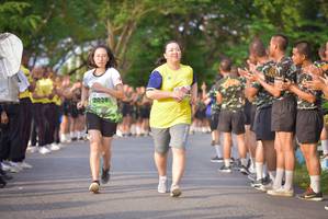 BIB: 2028
                            <button type="button" onclick="openModal(3750726)" class="btn btn-primary btn-sm float-right btn-popup" data-toggle="modal" data-target=".modal-high-quality">
                        <i class="fas fa-shopping-cart"></i> Add to Cart
                    </button>
                                            <button type="button" onclick="isThisMe(3750726, true)" class="btn btn-success btn-sm float-right btn-popup btn-isme hidden" data-toggle="tooltip" data-placement="bottom" title="นี่คือรูปของคุณใช่ไหม คลิกที่นี่เพื่อเอาเข้าอัลบั้ม">
                        <i class="fas fa-plus"></i> Add to album
                    </button>
                    <button type="button" onclick="isThisMe(3750726, false)" class="btn btn-warning btn-sm float-right btn-popup btn-isnotme hidden">
                        <i class="fas fa-ban"></i> Remove from album
                    </button>