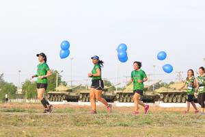 BIB: 
                            <button type="button" onclick="openModal(3709391)" class="btn btn-primary btn-sm float-right btn-popup" data-toggle="modal" data-target=".modal-high-quality">
                        <i class="fas fa-shopping-cart"></i> Add to Cart
                    </button>
                                            <button type="button" onclick="isThisMe(3709391, true)" class="btn btn-success btn-sm float-right btn-popup btn-isme hidden" data-toggle="tooltip" data-placement="bottom" title="นี่คือรูปของคุณใช่ไหม คลิกที่นี่เพื่อเอาเข้าอัลบั้ม">
                        <i class="fas fa-plus"></i> Add to album
                    </button>
                    <button type="button" onclick="isThisMe(3709391, false)" class="btn btn-warning btn-sm float-right btn-popup btn-isnotme hidden">
                        <i class="fas fa-ban"></i> Remove from album
                    </button>