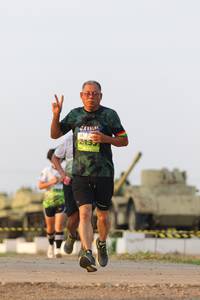 BIB: 213
                            <button type="button" onclick="openModal(3707255)" class="btn btn-primary btn-sm float-right btn-popup" data-toggle="modal" data-target=".modal-high-quality">
                        <i class="fas fa-shopping-cart"></i> Add to Cart
                    </button>
                                            <button type="button" onclick="isThisMe(3707255, true)" class="btn btn-success btn-sm float-right btn-popup btn-isme hidden" data-toggle="tooltip" data-placement="bottom" title="นี่คือรูปของคุณใช่ไหม คลิกที่นี่เพื่อเอาเข้าอัลบั้ม">
                        <i class="fas fa-plus"></i> Add to album
                    </button>
                    <button type="button" onclick="isThisMe(3707255, false)" class="btn btn-warning btn-sm float-right btn-popup btn-isnotme hidden">
                        <i class="fas fa-ban"></i> Remove from album
                    </button>