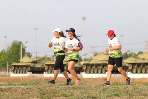 BIB: 1915, 829
                            <button type="button" onclick="openModal(3709790)" class="btn btn-primary btn-sm float-right btn-popup" data-toggle="modal" data-target=".modal-high-quality">
                        <i class="fas fa-shopping-cart"></i> Add to Cart
                    </button>
                                            <button type="button" onclick="isThisMe(3709790, true)" class="btn btn-success btn-sm float-right btn-popup btn-isme hidden" data-toggle="tooltip" data-placement="bottom" title="นี่คือรูปของคุณใช่ไหม คลิกที่นี่เพื่อเอาเข้าอัลบั้ม">
                        <i class="fas fa-plus"></i> Add to album
                    </button>
                    <button type="button" onclick="isThisMe(3709790, false)" class="btn btn-warning btn-sm float-right btn-popup btn-isnotme hidden">
                        <i class="fas fa-ban"></i> Remove from album
                    </button>